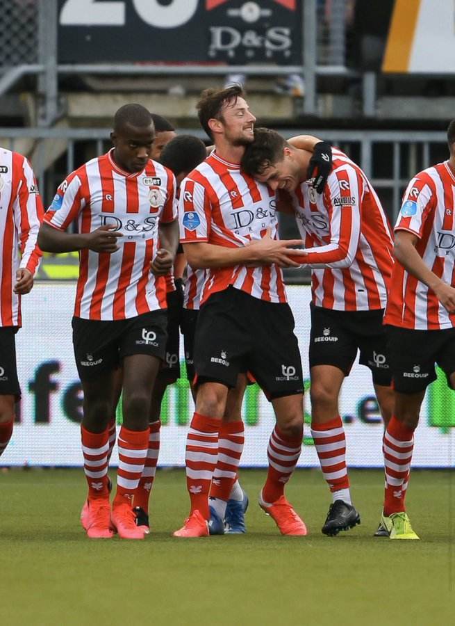 是他在比赛 是他在比赛