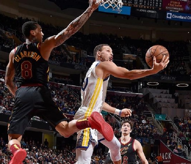 巴萨中场体 巴萨中场体