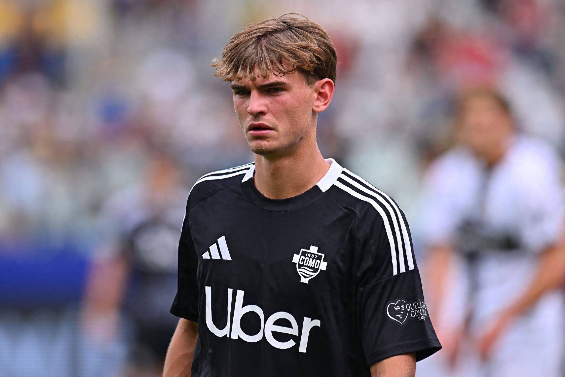 被出示黄牌 被出示黄牌